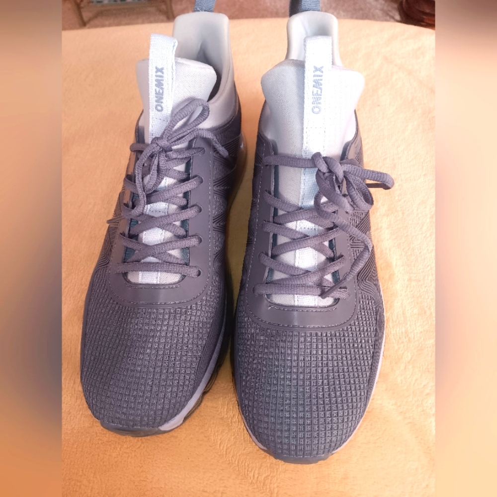 Men's size 12.5, Onemix athletic shoes